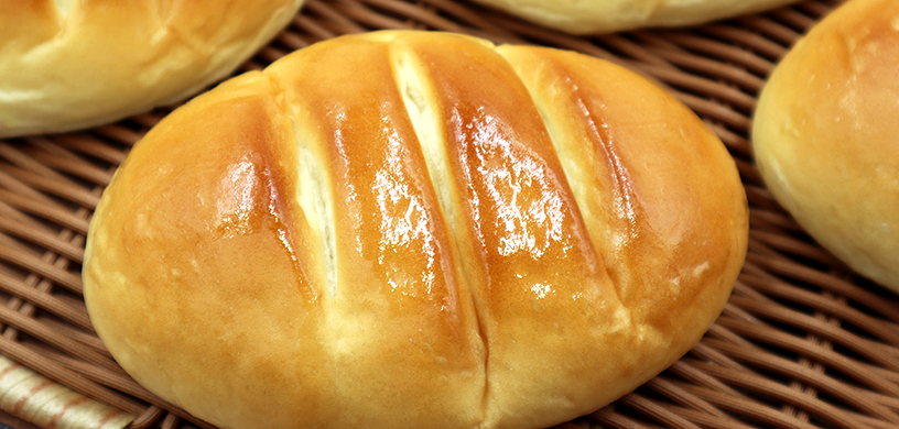 十勝産小豆を自社で炊いた自慢のこしあん。代々引き継がれた満寿屋伝統の「あんパン」